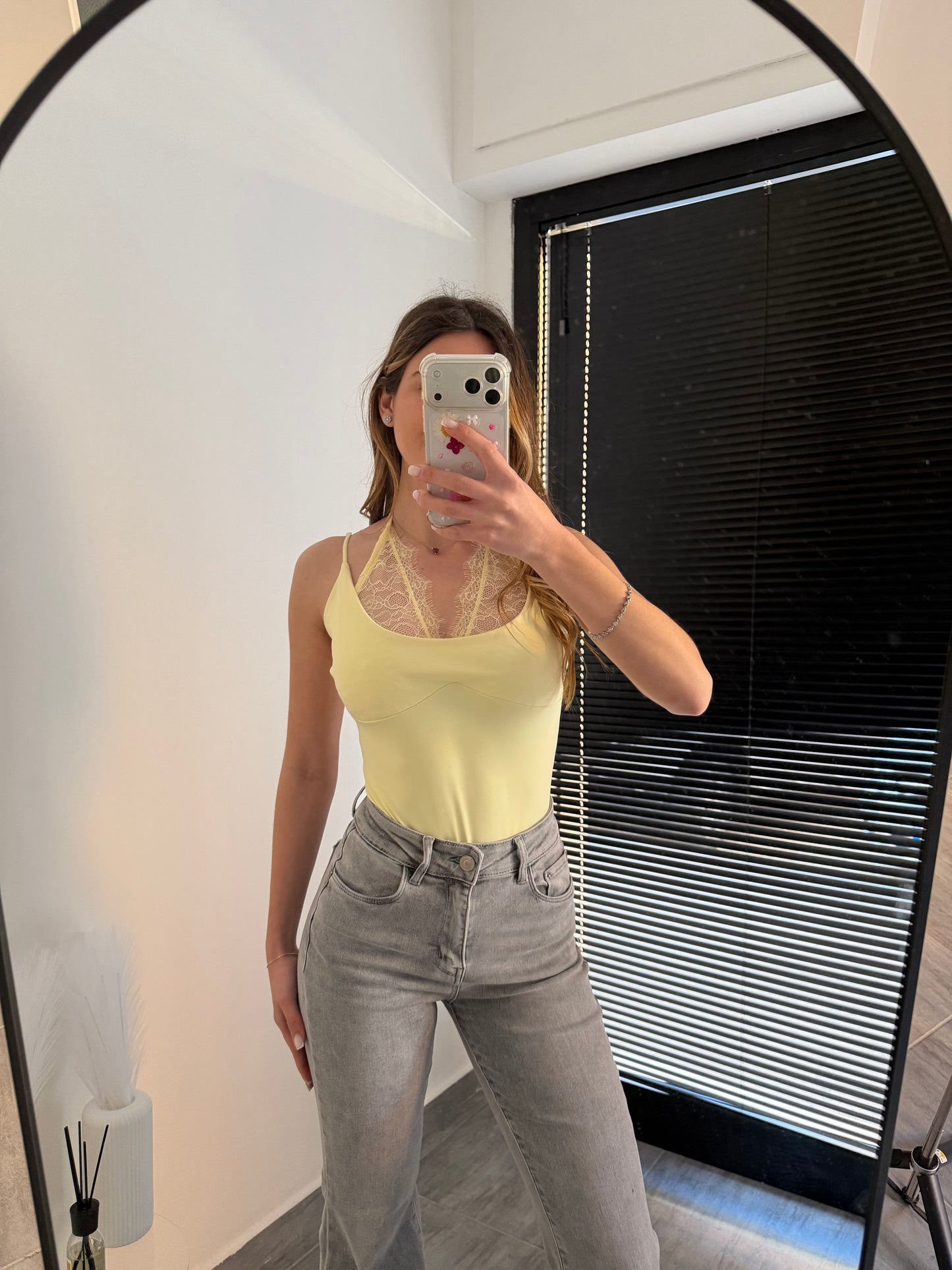 Body con scollo in pizzo “zendaya” (vari colori)