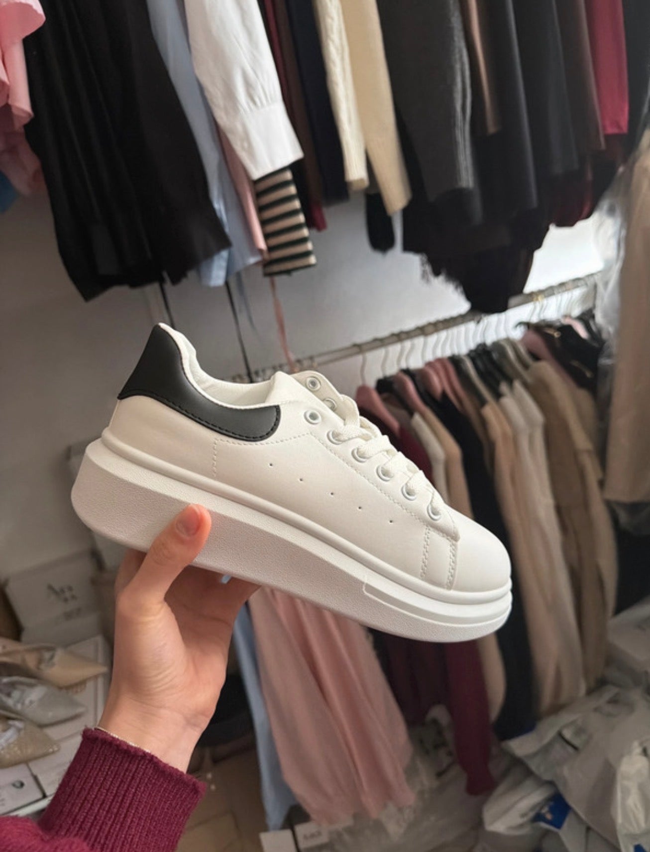Sneakers Donna Bianche con Dettaglio Denim e Suola Platform