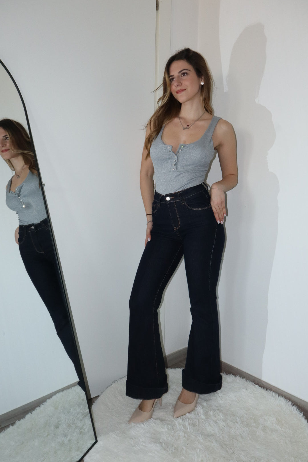 Canotta basic con bottoni brillantinati (vari colori)