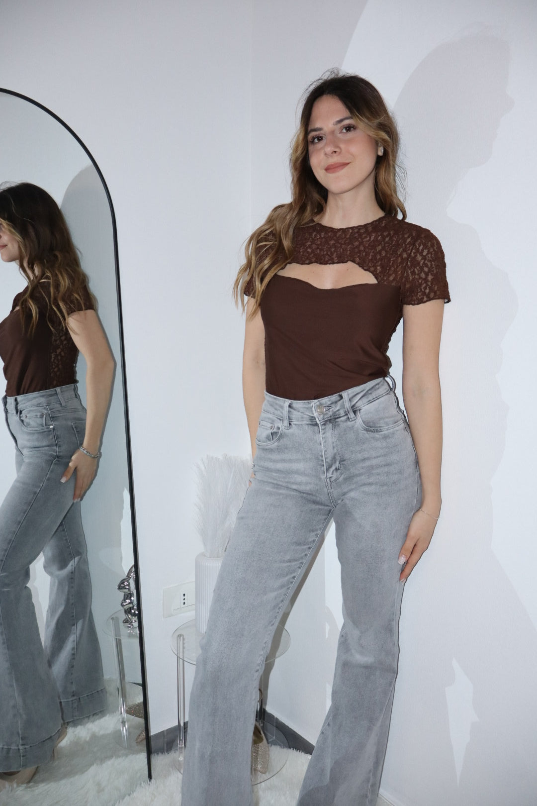 Top hana con pizzo (vari colori)