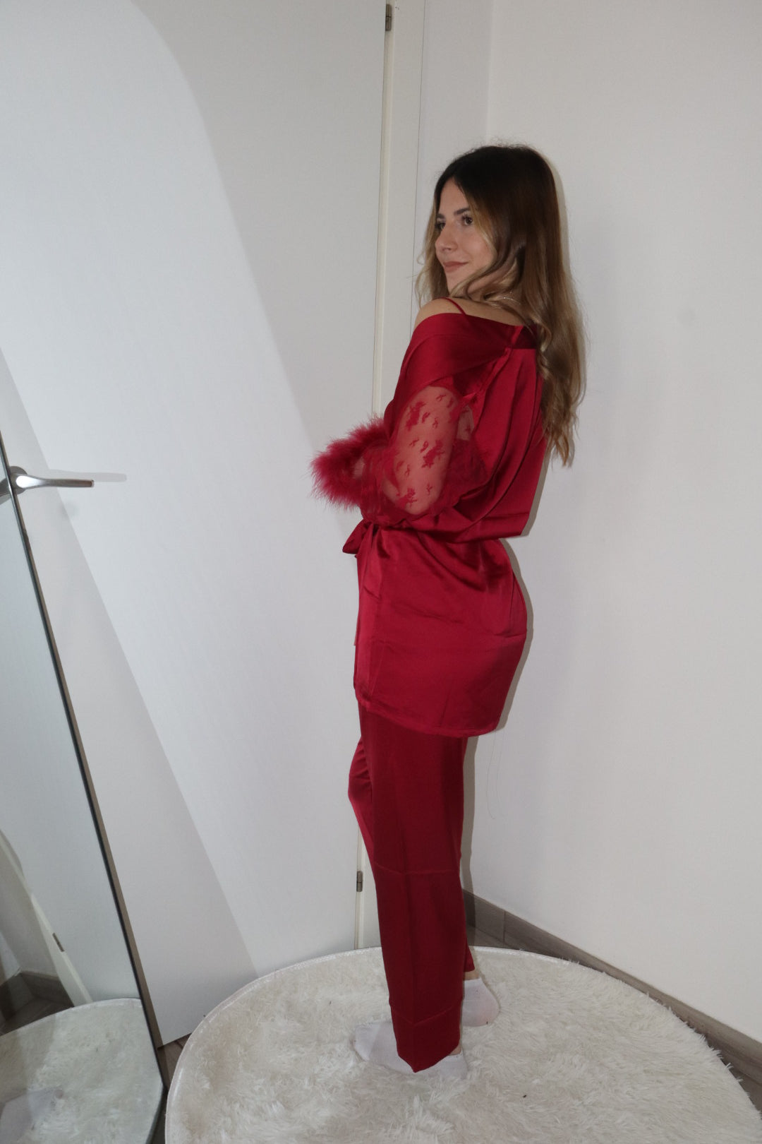 pigiama effetto seta con pizzo e piume 3pz (vari colori)