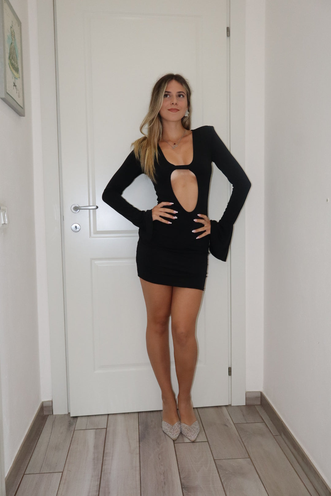 Mini dress cut out