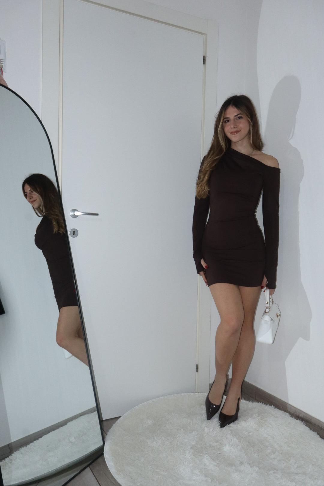 Mini dress kyle assimetrico manica lunga(vari colori)