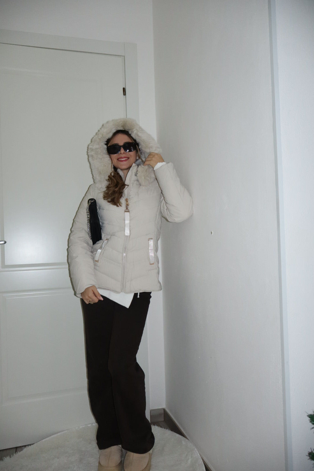Cappotto “alaska glow” avorio chiaro con cappuccio (consiglio 1 taglia in più)
