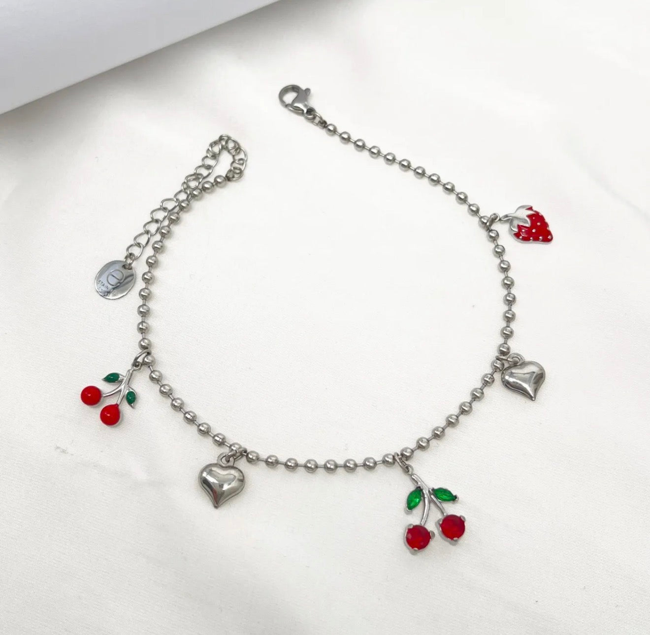 Cavigliera cherry