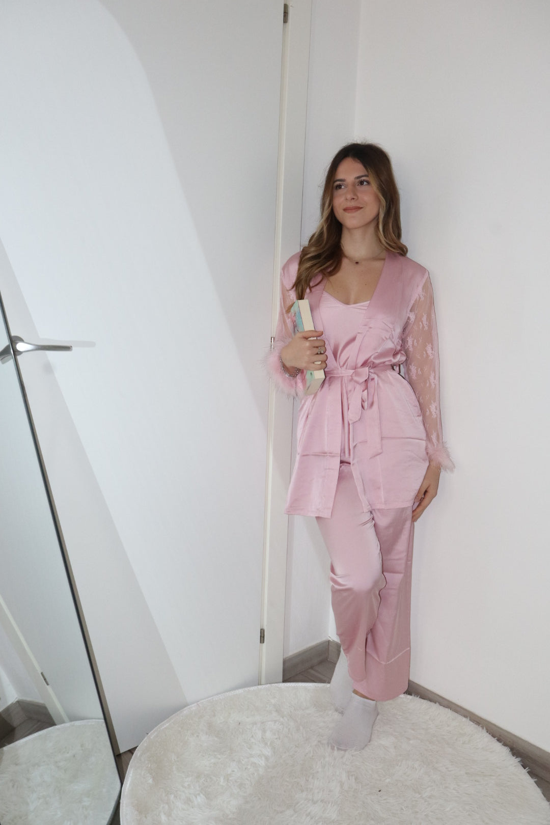 pigiama effetto seta con pizzo e piume 3pz (vari colori)