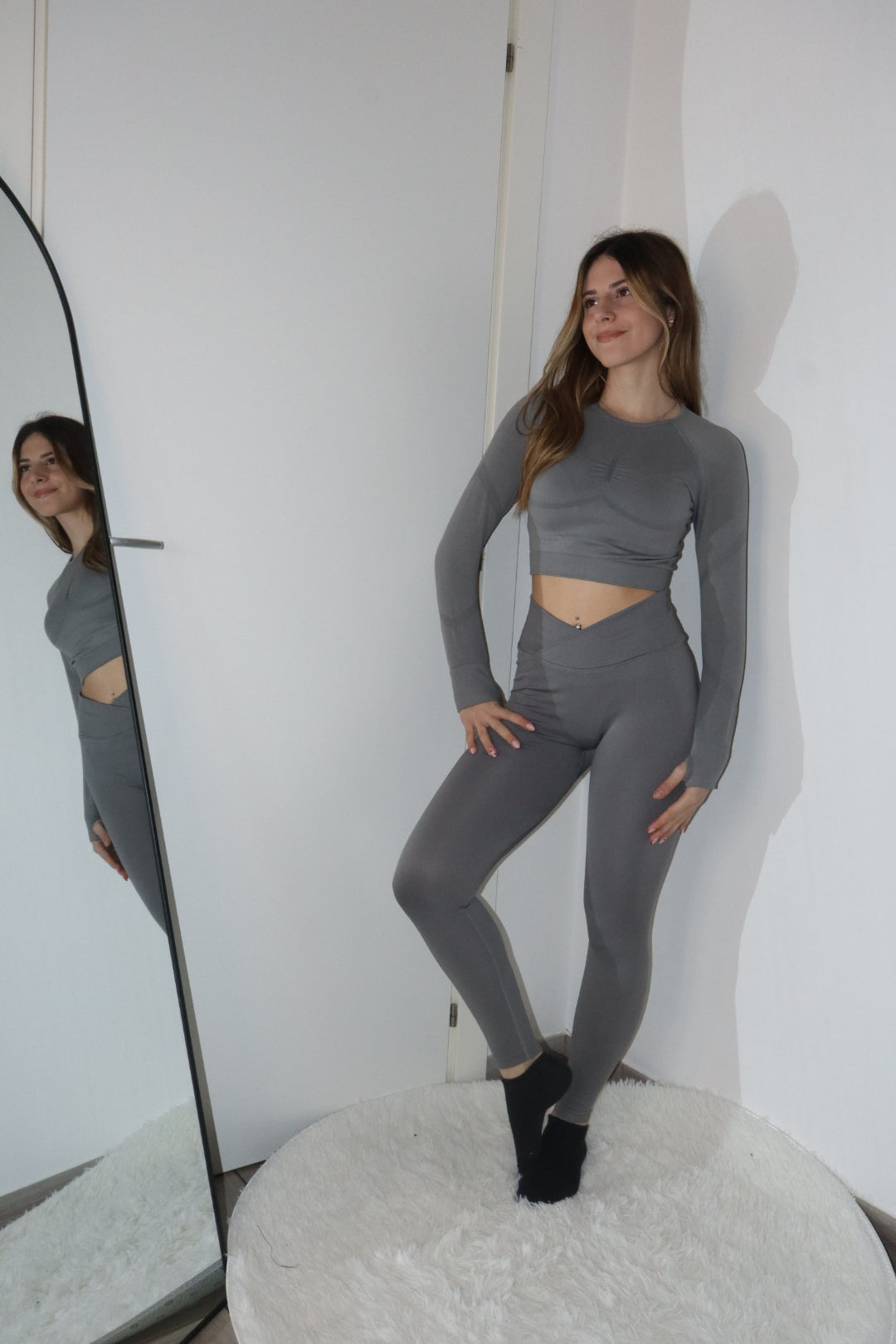 Completo gym asimmetrico (vari colori)