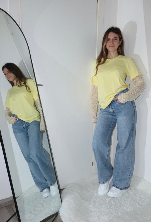 T-shirt con maniche pizzo (vari colori)