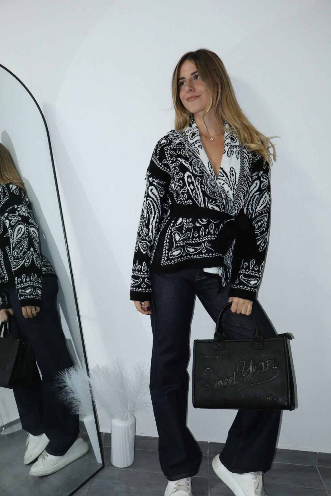 Cardigan con frange corto