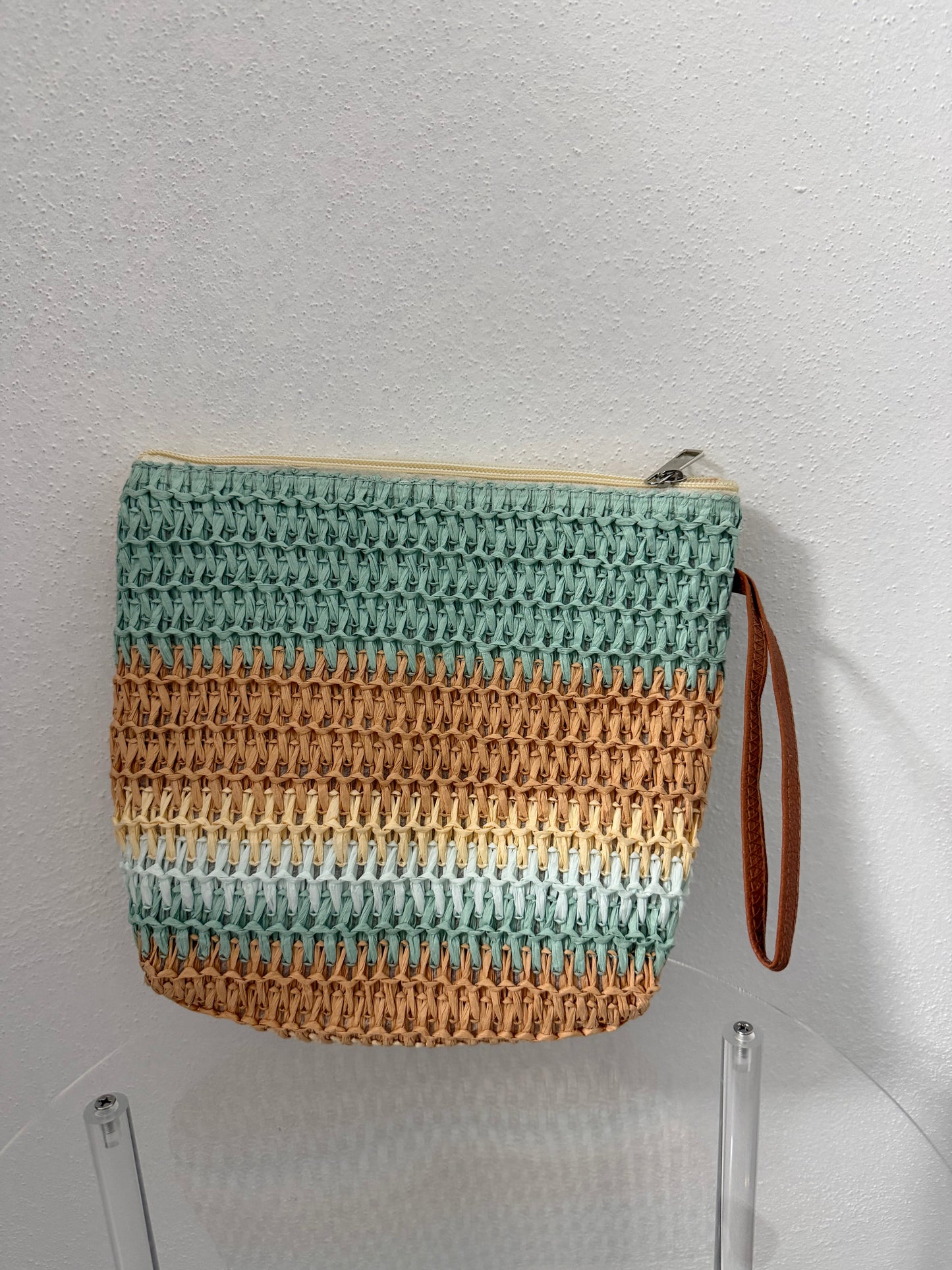 Pochette effetto paglia colorate