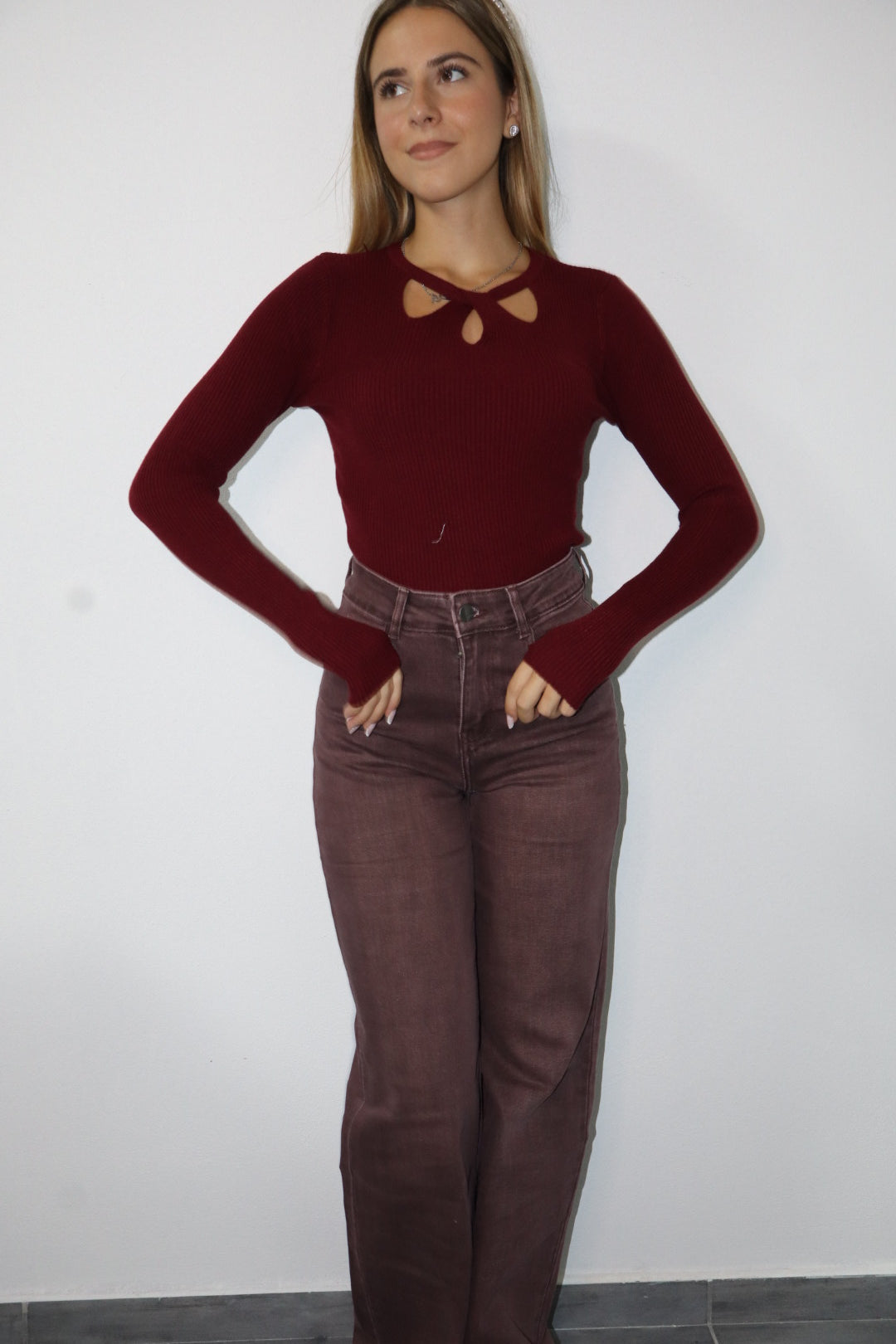 Maglioncino cut-out stella” (vari colori) pre ordine panna