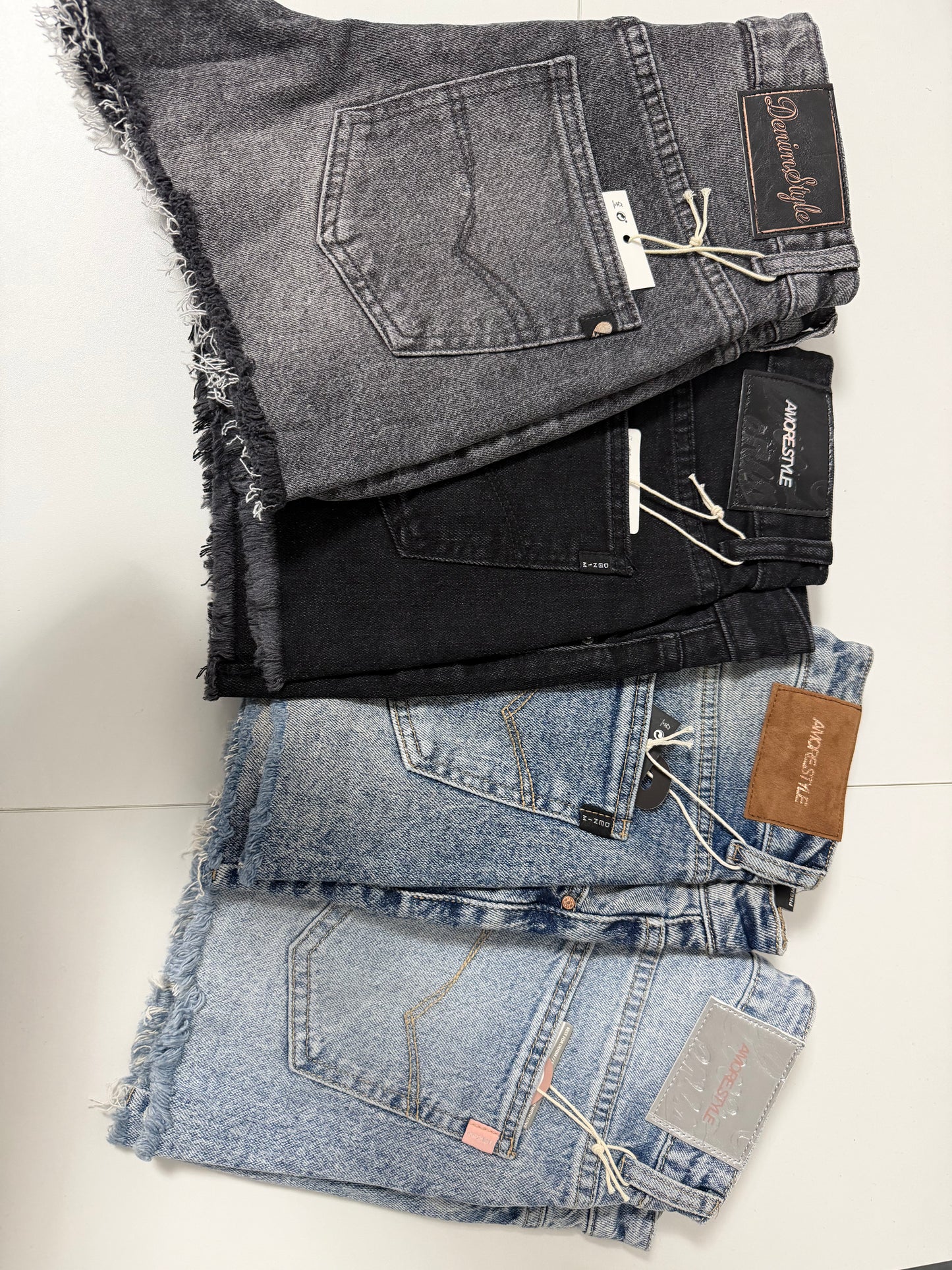 Pantaloncino denim modello “lev” (senza targhetta)